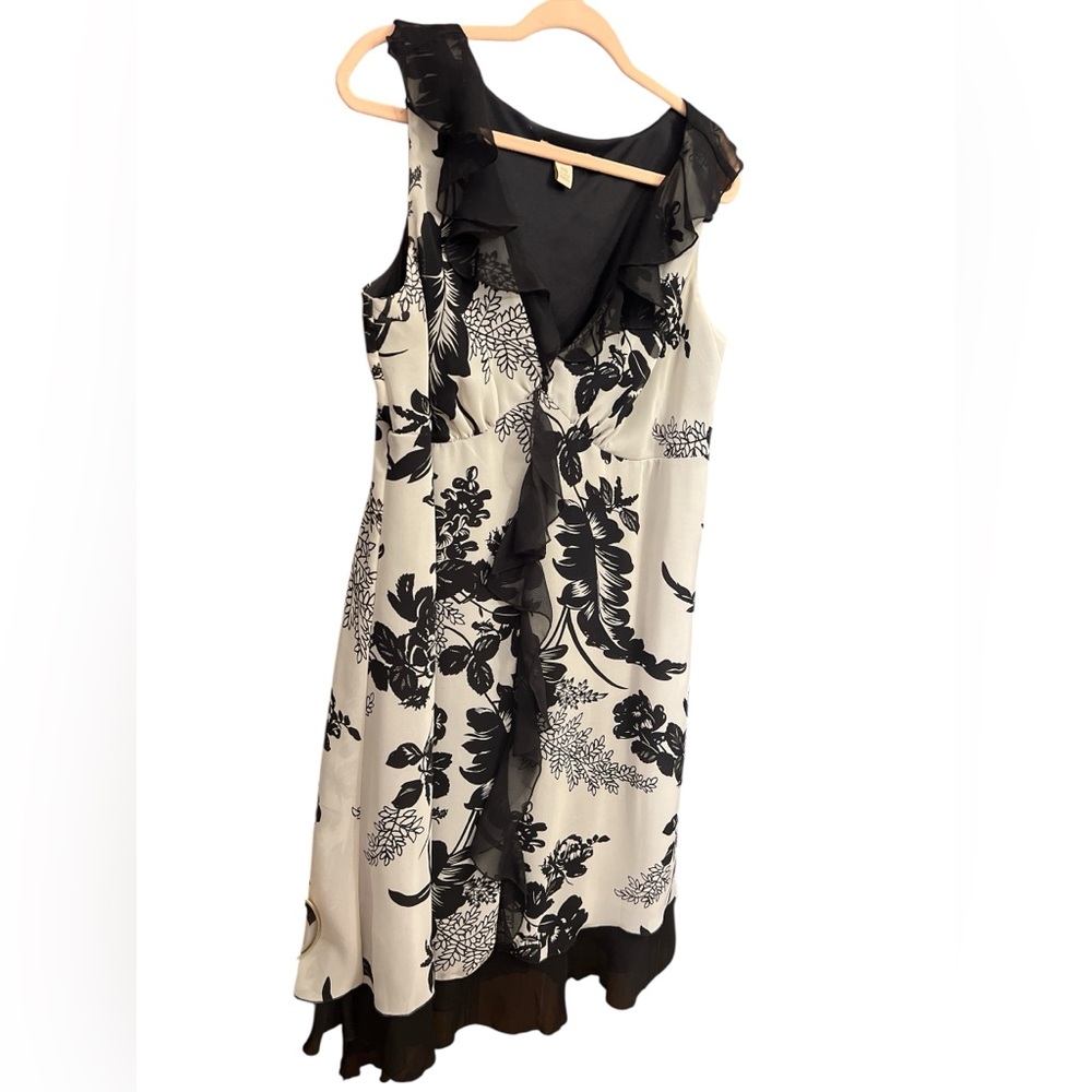 Jonathan Martin Floral Black and White Midi Women's Dress Sz 18 - Picture 2 of 7